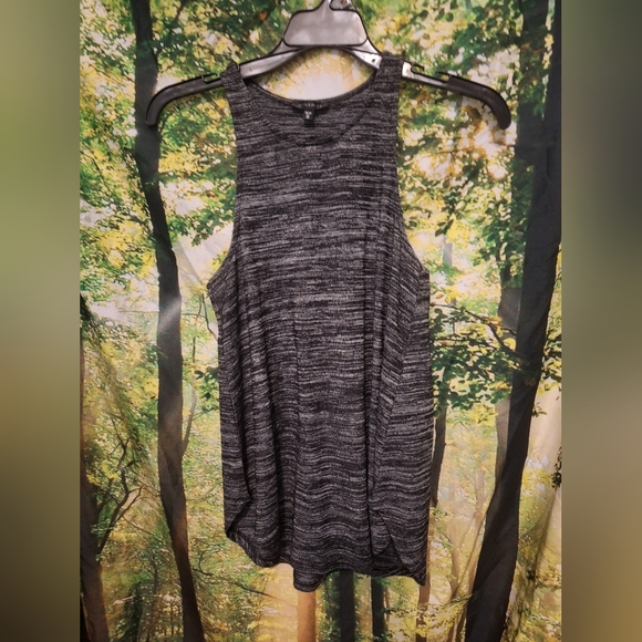 Tv static pattern boho-fit tank - Picture 1 of 6